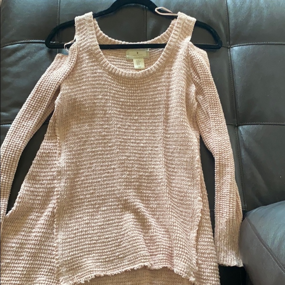 Pink sweater with cut out shoulders